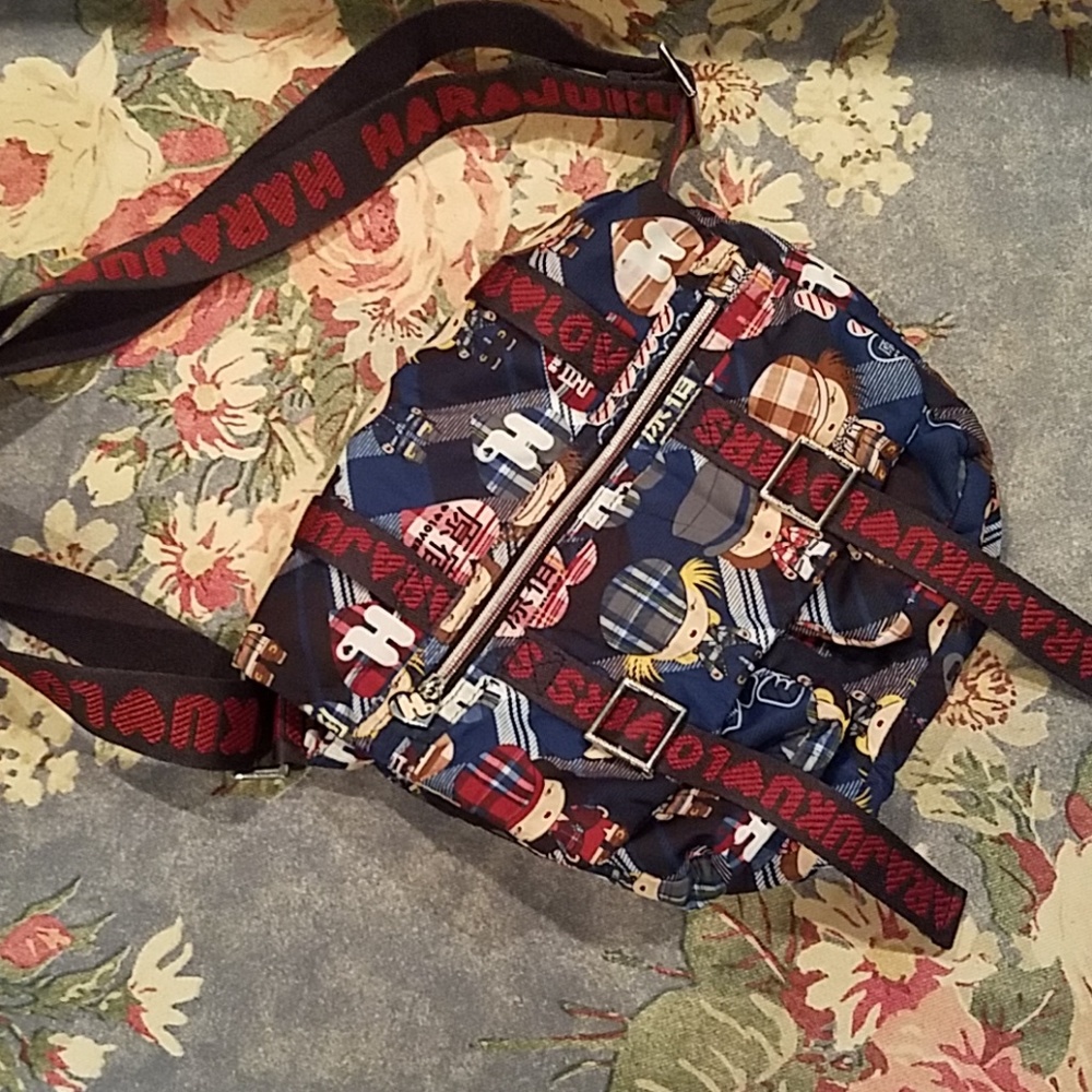 Harajuku Crossbody